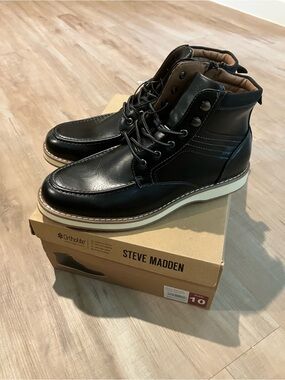Steve Madden Men's Black Leather Chukka-Style Lace-Up Boots